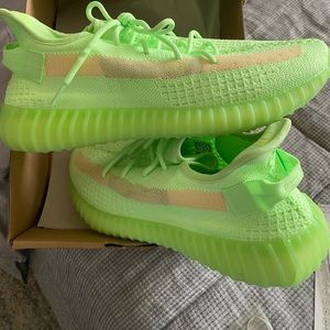 Yeezy Boost 350 V2